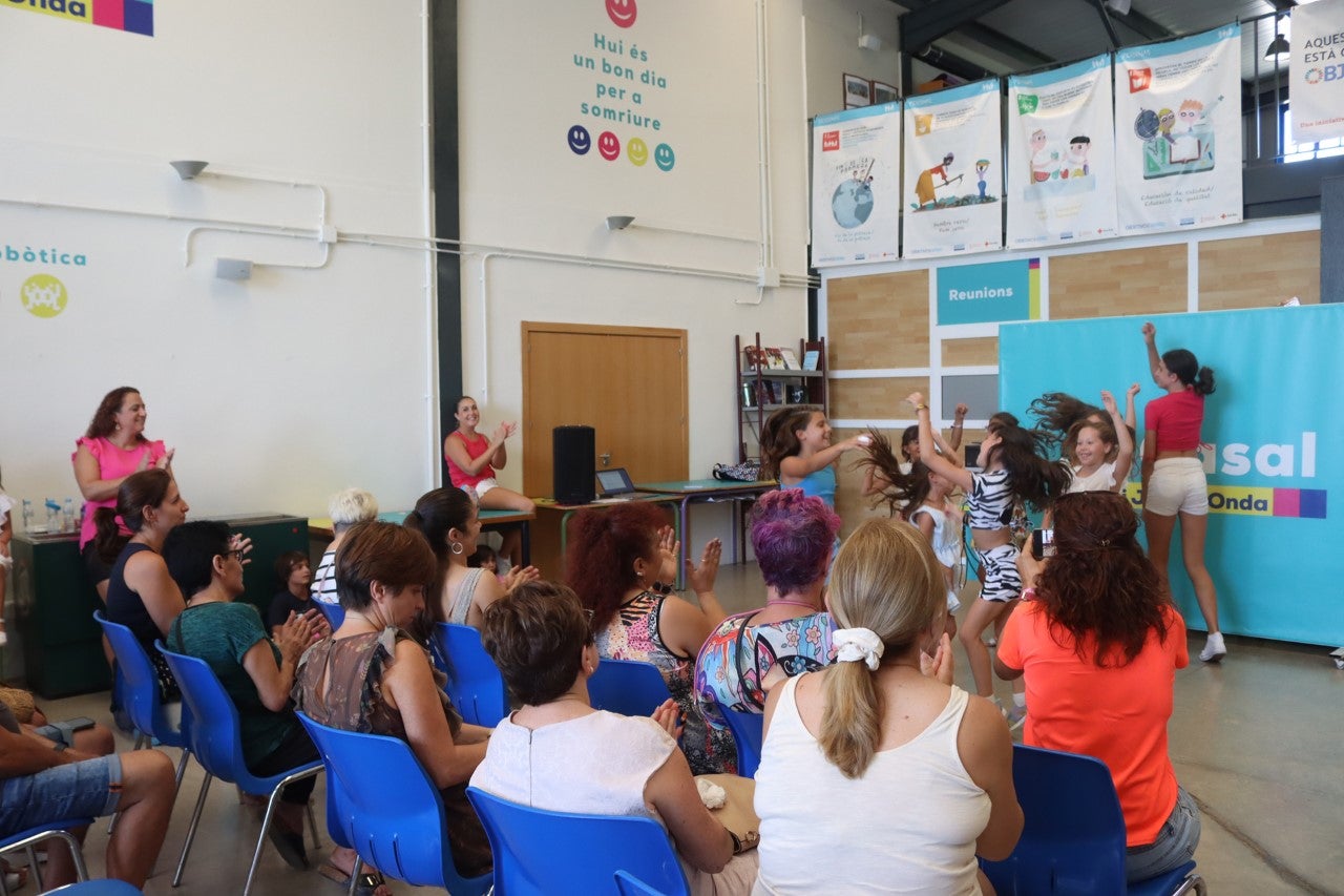 El Casal Jove cierra la programación de verano con la participación de 100 niños El Casal Jove cierra la programación de verano con la participación de 100 niños