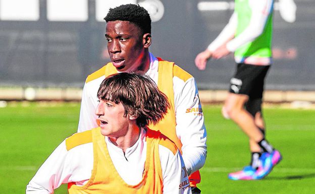 Las llegadas de Bryan Gil e Ilaix Moriba darían por cerrada la plantilla Las llegadas de Bryan Gil e Ilaix Moriba darían por cerrada la plantilla