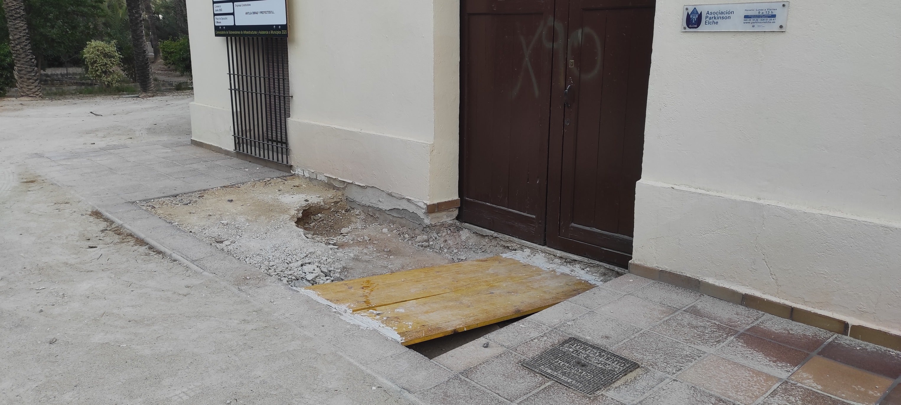 La finalización de las obras de accesibilidad en la sede de la Asociación Parkinson Elche se retrasa La finalización de las obras de accesibilidad en la sede de la Asociación Parkinson Elche se retrasa