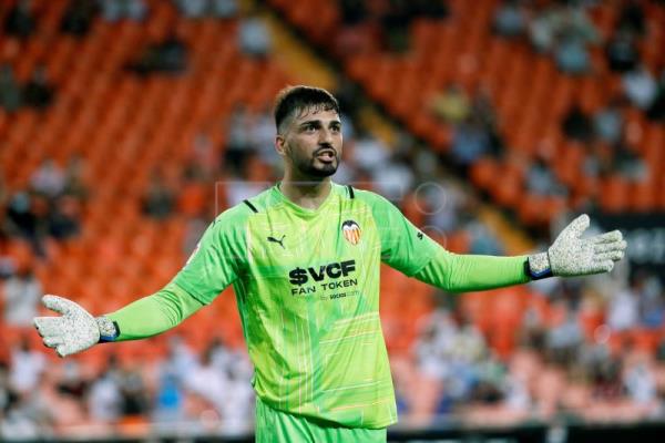 Mamardashvili ya tiene ficha de primer equipo Mamardashvili ya tiene ficha de primer equipo