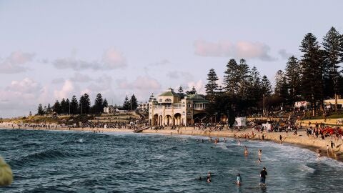Mesa de redacci&oacute;n: Nadar hasta la boya