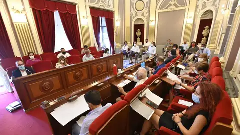 Badajoz aprueba por unanimidad la reducción del 30% en el precio del autobús urbano