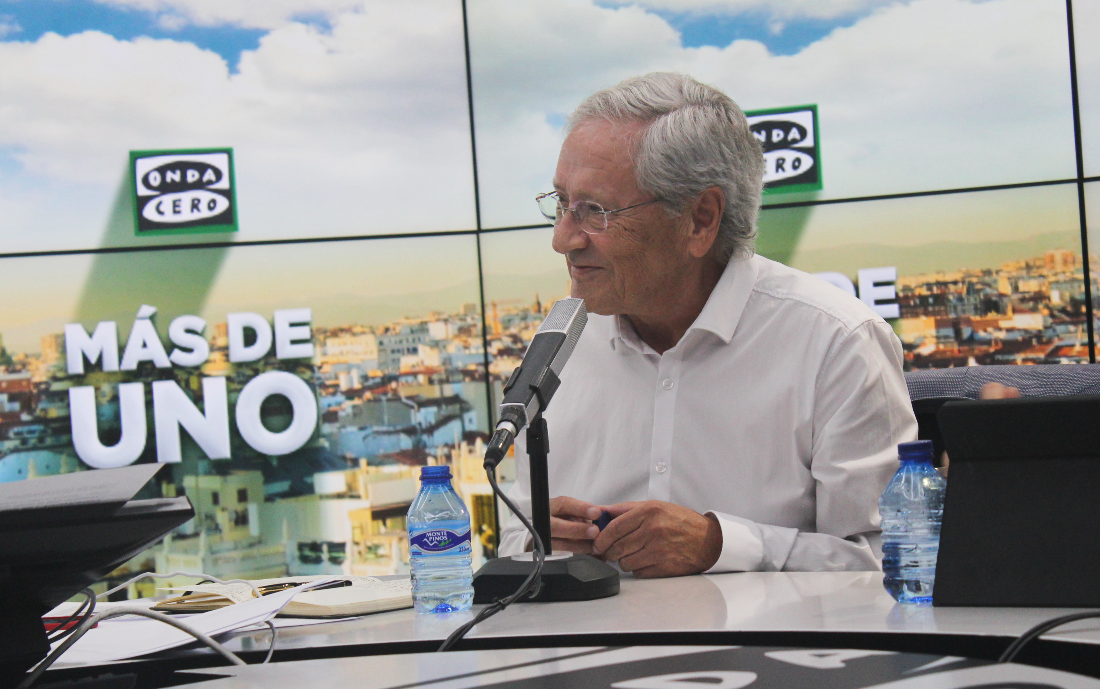 La emotiva despedida de Fernando Ónega de la radio: "Necesitas recordar que se puede vivir" La emotiva despedida de Fernando Ónega de la radio: "Necesitas recordar que se puede vivir"