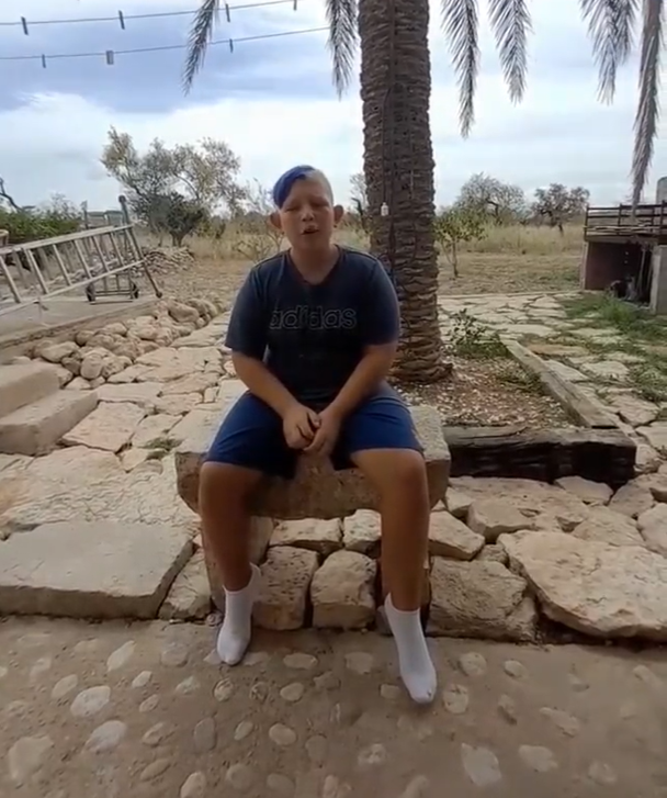 Izan, el niño de 11 años víctima de acoso en Lloseta, agradece el apoyo de la gente: "Me habéis subido mucho la moral" Izan, el niño de 11 años víctima de acoso en Lloseta, agradece el apoyo de la gente: "Me habéis subido mucho la moral"