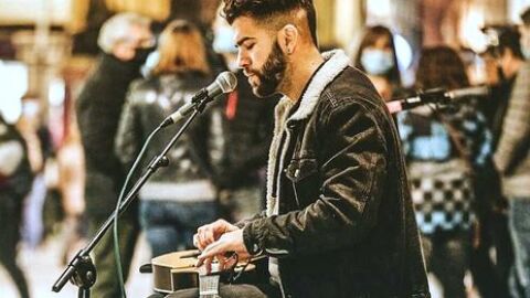 Dani Guantes, cantautor.