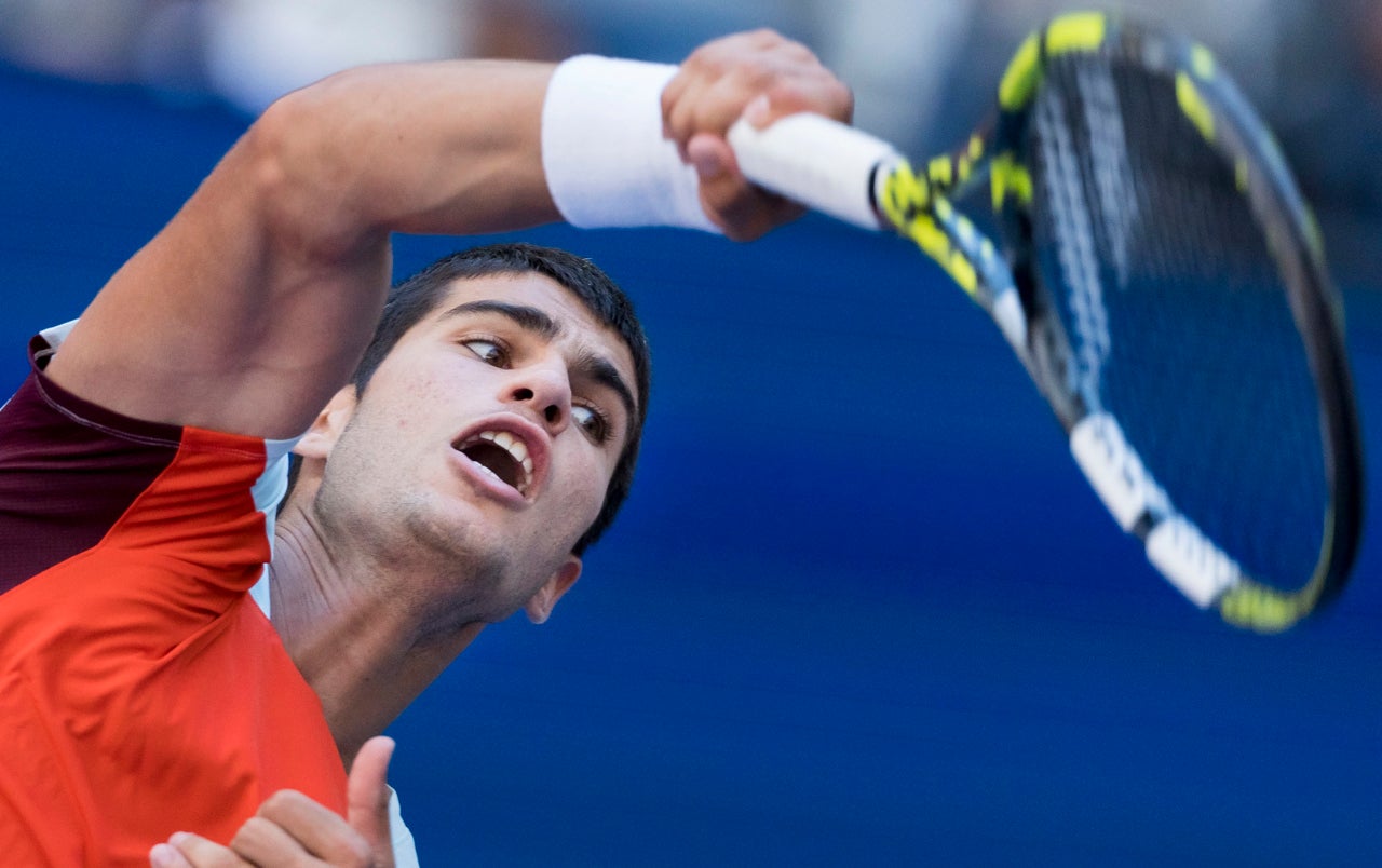 Alcaraz vuela hacia la tercera ronda del Abierto de EEUU Alcaraz vuela hacia la tercera ronda del Abierto de EEUU