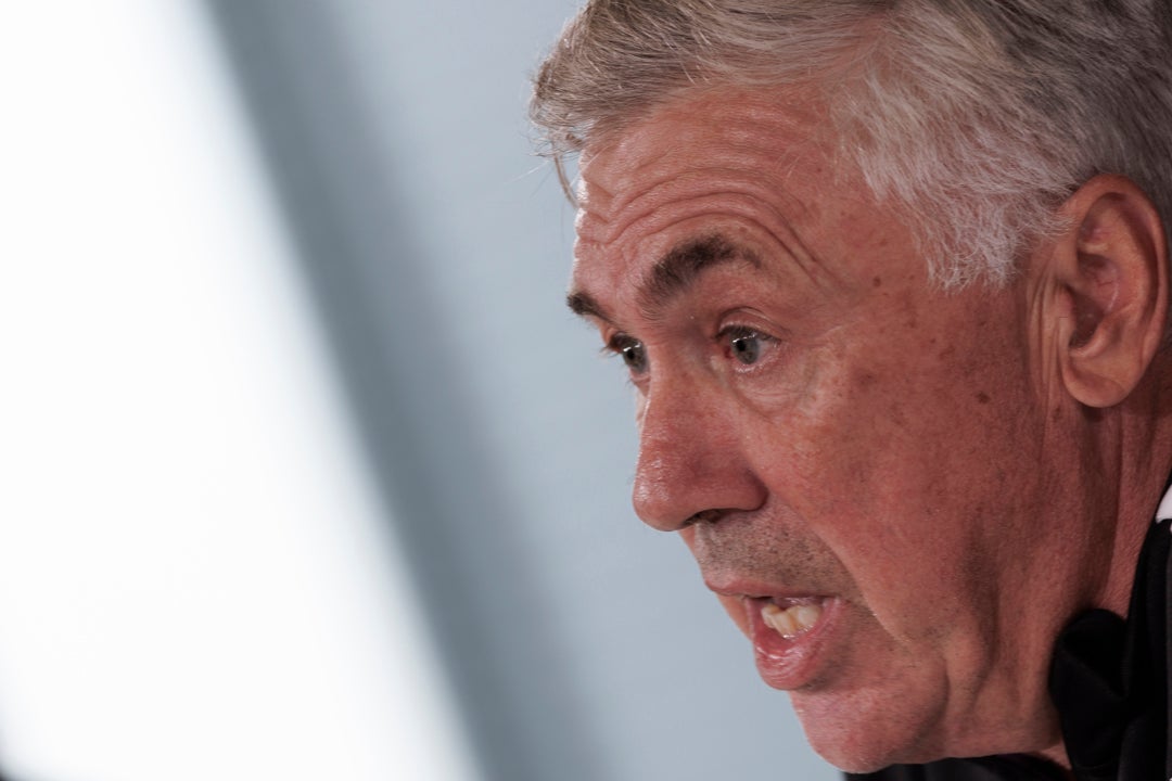 Carlo Ancelotti: "Tenemos una plantilla muy buena en todas las posiciones" Carlo Ancelotti: "Tenemos una plantilla muy buena en todas las posiciones"
