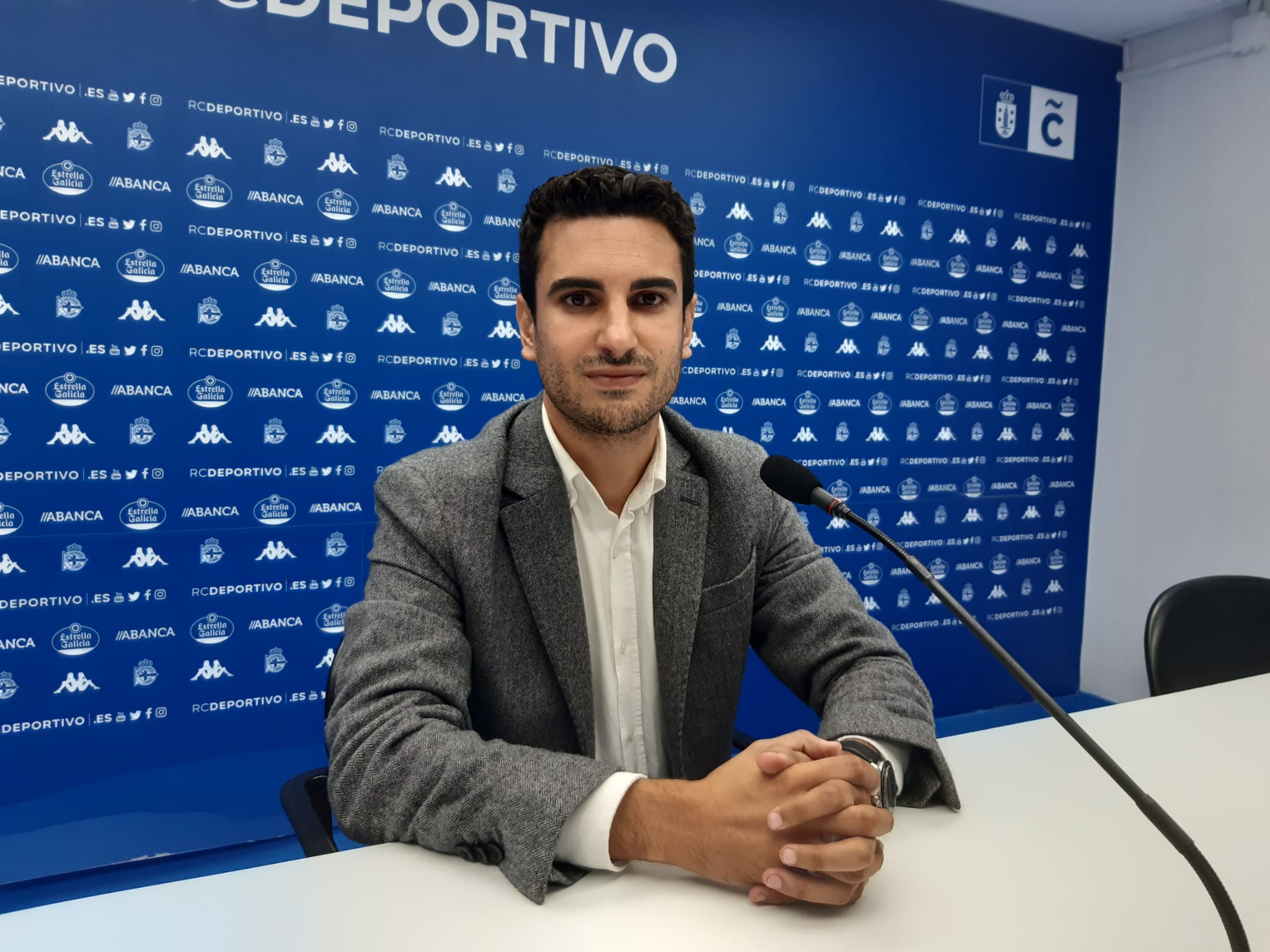 Carlos Rosende: "El Deportivo respeta al Cádiz, pero no va a tratar con el Cádiz para comprar a Lucas Pérez" Carlos Rosende: "El Deportivo respeta al Cádiz, pero no va a tratar con el Cádiz para comprar a Lucas Pérez"