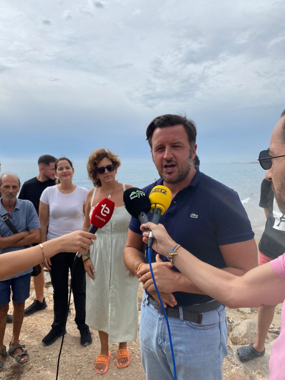 El PP de Elche plantea un plan de protección de la playa de El Pinet con sus casas y la regeneración de esa área del litoral El PP de Elche plantea un plan de protección de la playa de El Pinet con sus casas y la regeneración de esa área del litoral