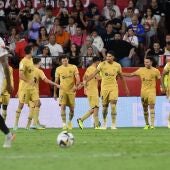 Los jugadores del Barcelona celebrando un gol ante el Sevilla