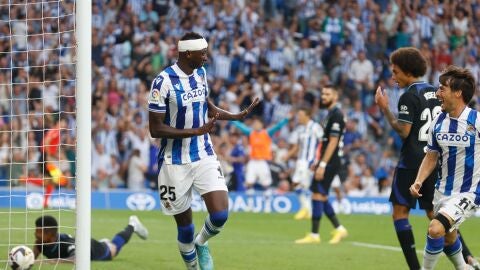 Tertulia: &iquest;Ha sido mano el gol de Sadiq?