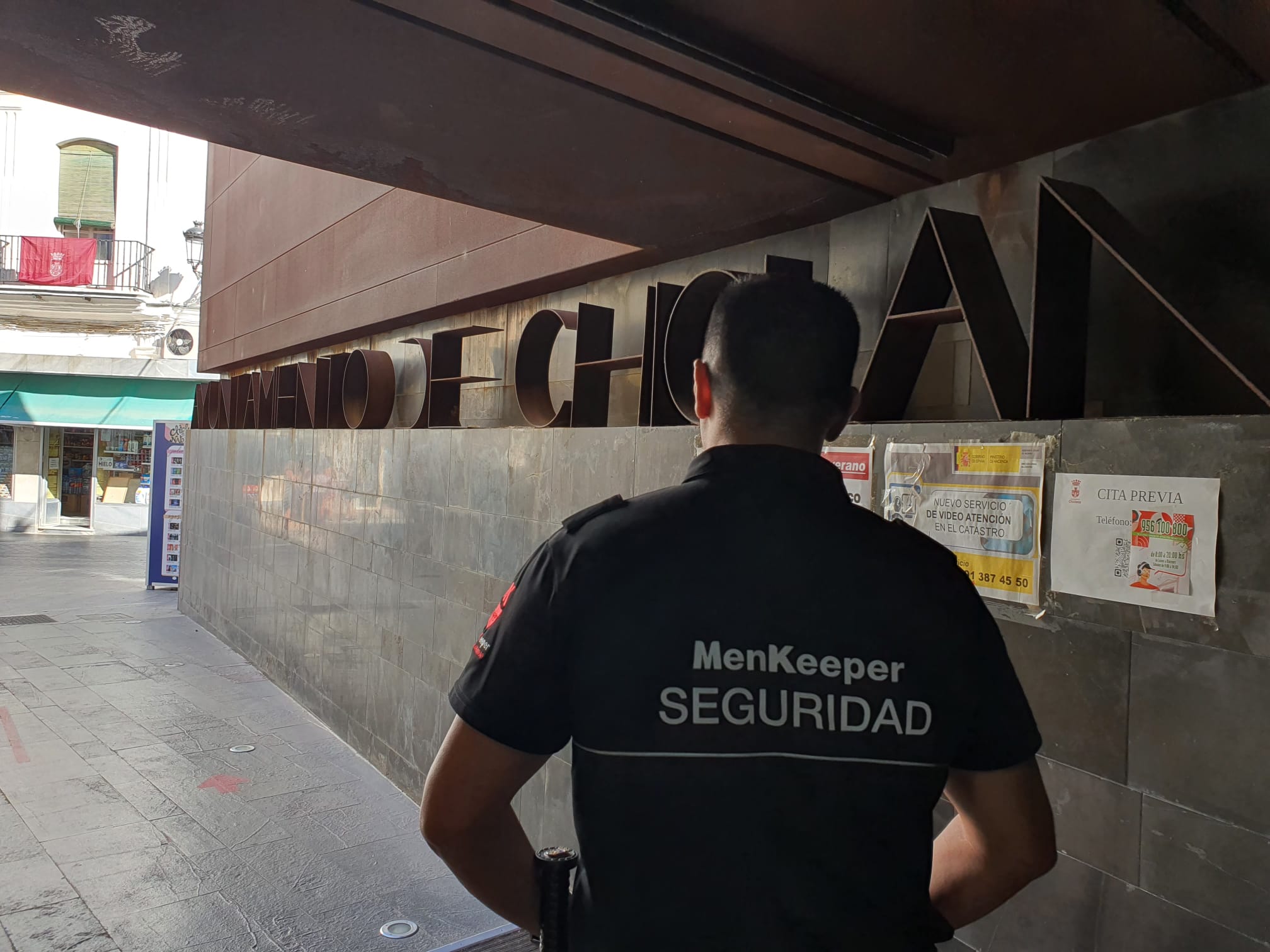 Chiclana adjudica la vigilancia de los edificios municipales Chiclana adjudica la vigilancia de los edificios municipales