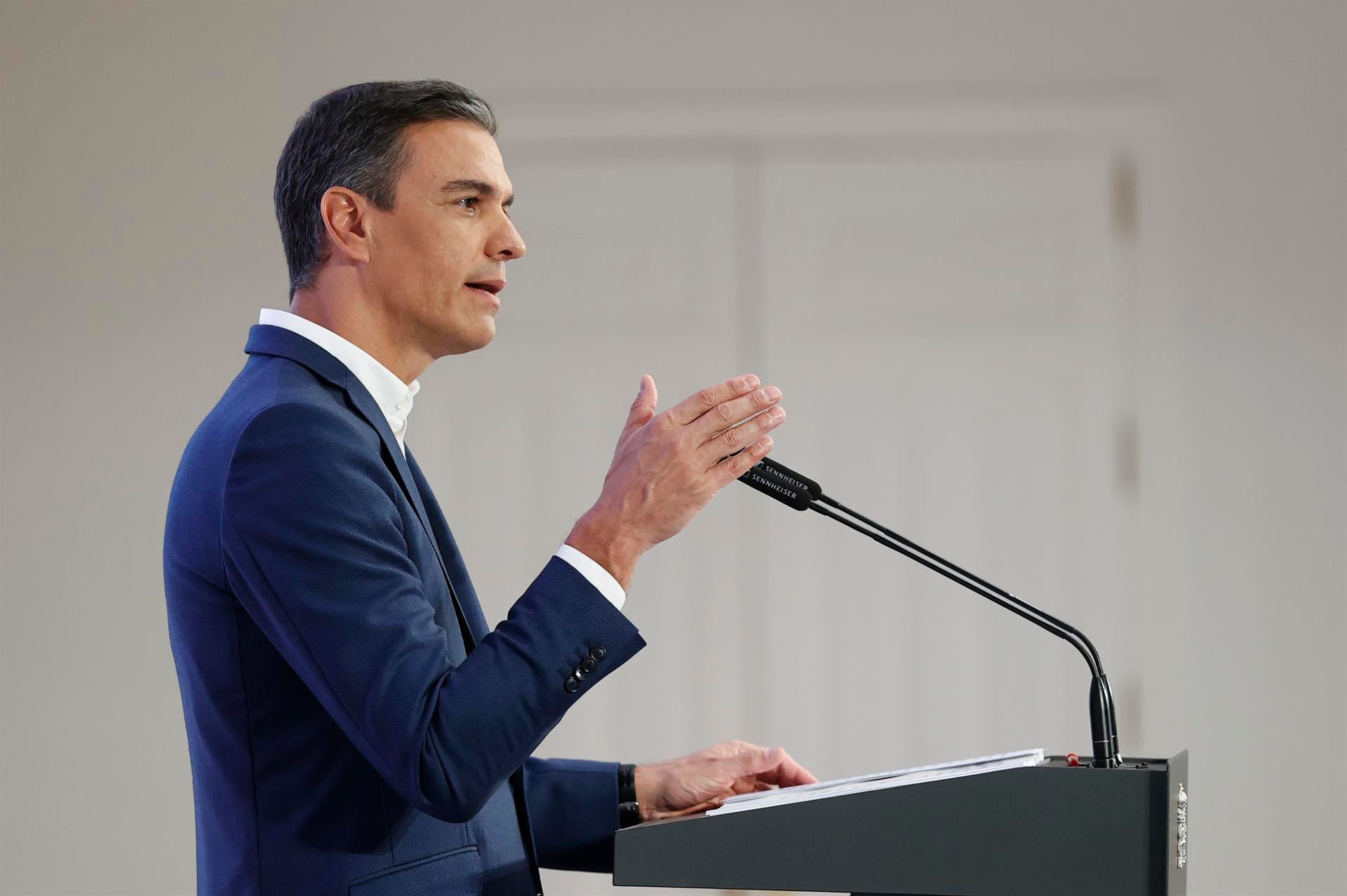 Pedro Sánchez tumba la propuesta de Podemos de topar las hipotecas para proteger a las familias Pedro Sánchez tumba la propuesta de Podemos de topar las hipotecas para proteger a las familias