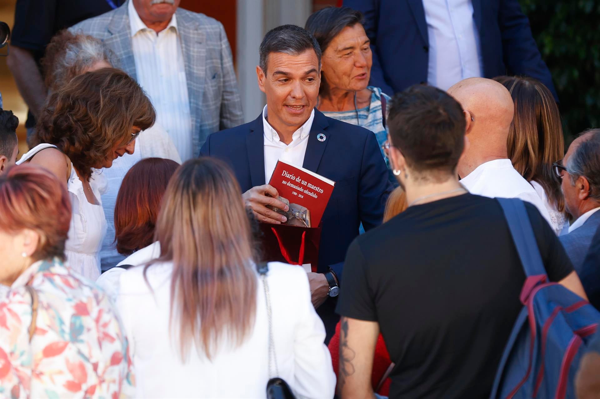 Tertulia: "Hemos pasado de la mesa de partidos a la mesa de pedidos" Tertulia: "Hemos pasado de la mesa de partidos a la mesa de pedidos"