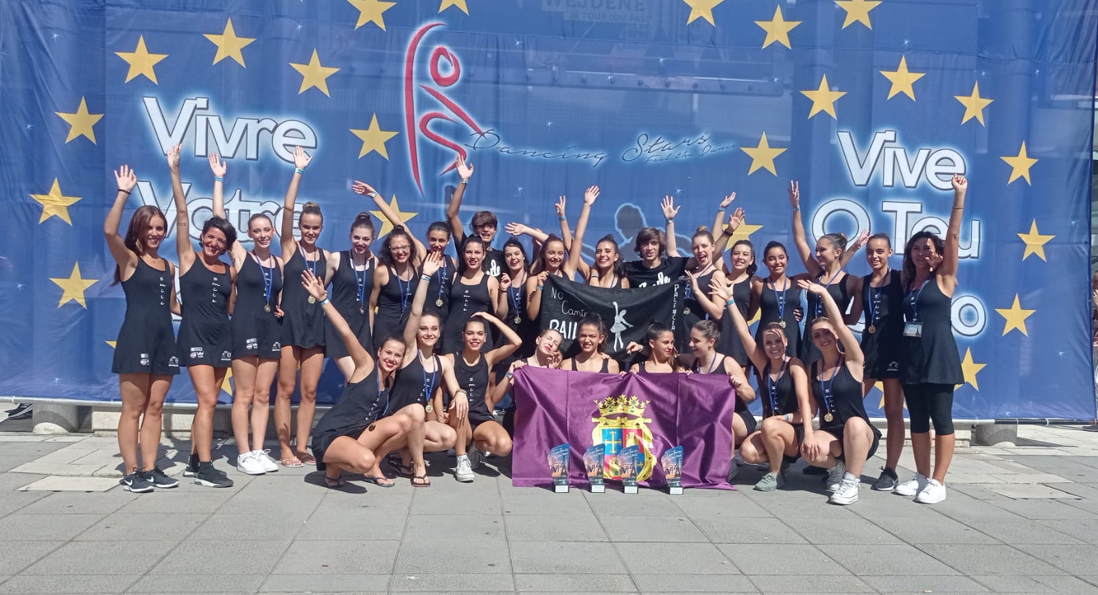 Smile sitúa a Palencia en lo más alto de la Final de Danza disputada en París Smile sitúa a Palencia en lo más alto de la Final de Danza disputada en París