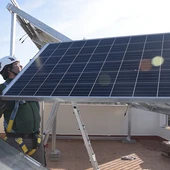 Instalación de placas solares en una vivienda Instalación de placas solares en una vivienda
