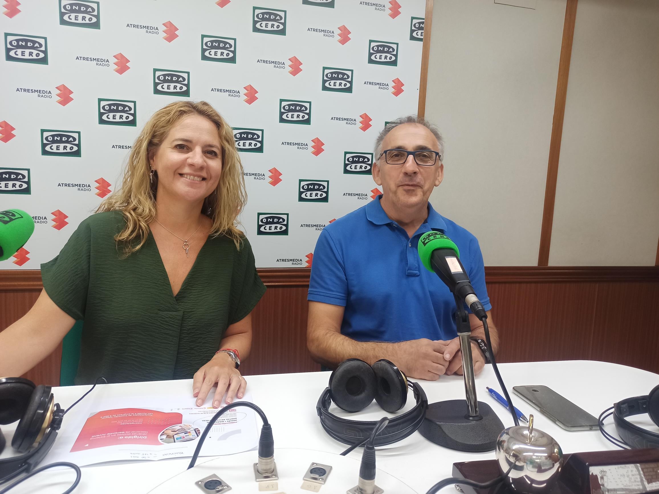 Buscando Empleo Buscando Empleo