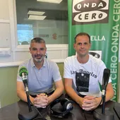 José Bernal en el estudio de Onda Cero Marbella junto al periodista Julio Rodríguez José Bernal en el estudio de Onda Cero Marbella junto al periodista Julio Rodríguez