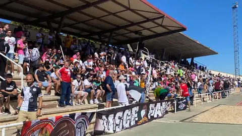 Aficionados de Unionistas en el partido de este domingo Aficionados de Unionistas en el partido de este domingo