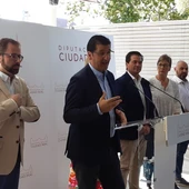José Manuel Caballero junto a miembros de su equipo de Gobierno José Manuel Caballero junto a miembros de su equipo de Gobierno