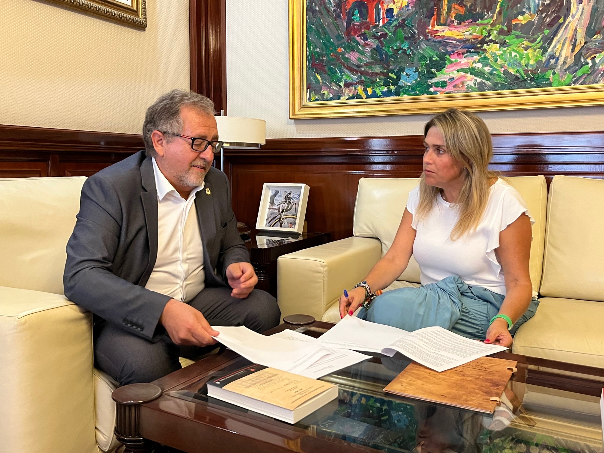 Gobierno y PP preparan una moción en defensa de los municipios afectados por los incendios forestales de agosto Gobierno y PP preparan una moción en defensa de los municipios afectados por los incendios forestales de agosto