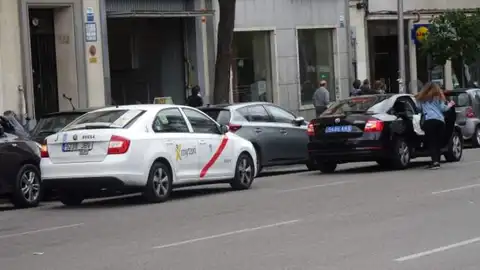 Taxistas andaluces rechazan la nueva regulación de la Junta para los VTC