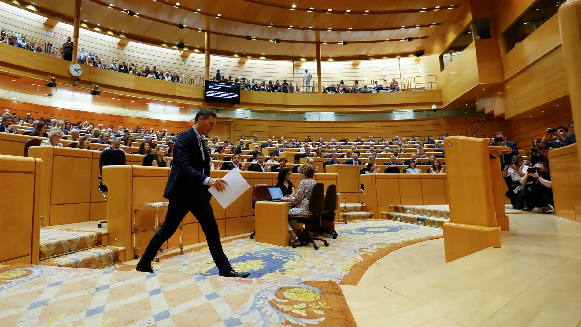 Pedro Sánchez asegura en el Senado que las medidas de ahorro energético no "serán dramáticas"