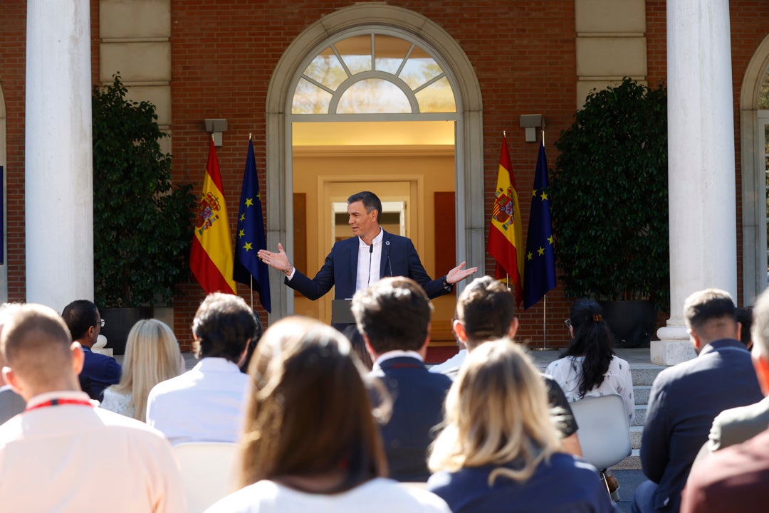 La polémica de los invitados de Pedro Sanchez a la Moncloa La polémica de los invitados de Pedro Sanchez a la Moncloa