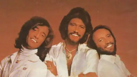 Los hermanos Geeb Los hermanos Geeb