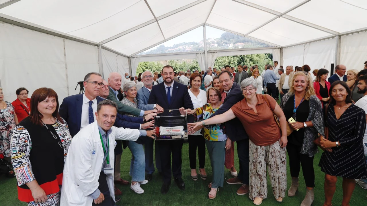 Colocada la primera piedra de la ampliación del Hospital de Cabueñes