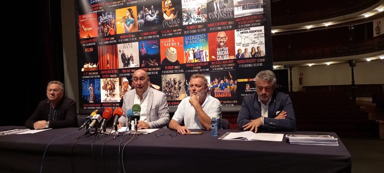 Concierto de Manu Tenorio en el Juan Bravo por los 30 años de Onda Cero Segovia Concierto de Manu Tenorio en el Juan Bravo por los 30 años de Onda Cero Segovia