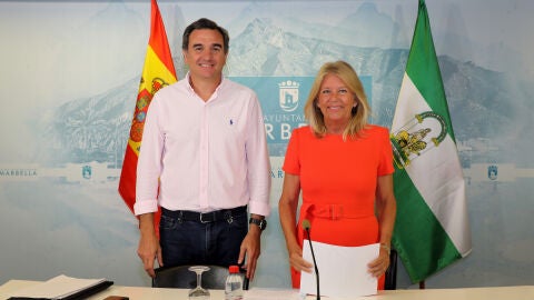 &Aacute;ngeles Mu&ntilde;oz y F&eacute;lix Romero