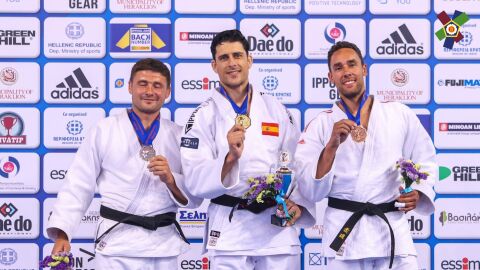 Javier &Aacute;lvarez