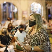 marisa Cortes cantando 'les copletes' en l'Alfàs del Pí. 