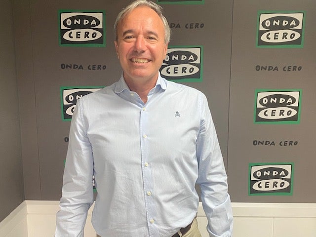 Azcón: "Estaría bueno que Lambán ponga palos en las ruedas con La Romareda" Azcón: "Estaría bueno que Lambán ponga palos en las ruedas con La Romareda"