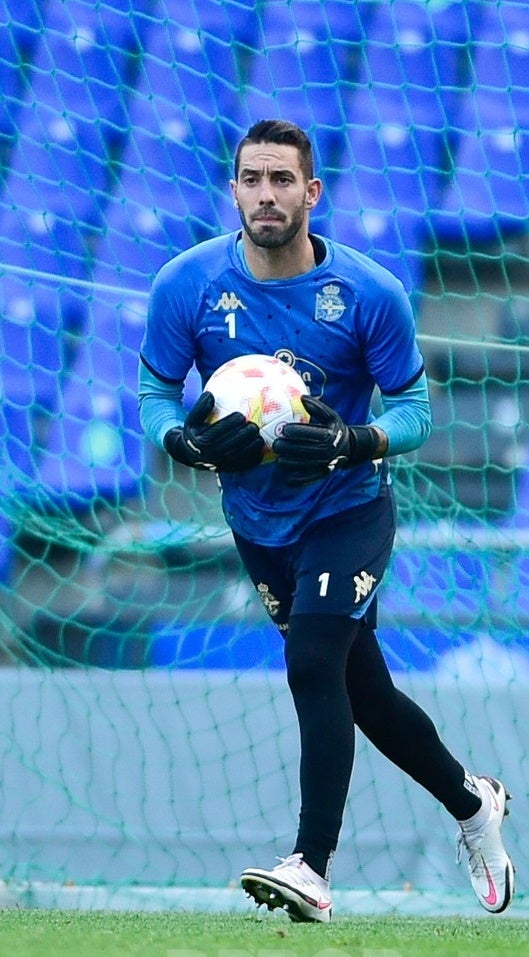 Ian Mackay amplia contrato hasta 2024 y pendientes del Dépor-Talavera, tras la inscripicón de los manchegos en primera Federación Ian Mackay amplia contrato hasta 2024 y pendientes del Dépor-Talavera, tras la inscripicón de los manchegos en primera Federación
