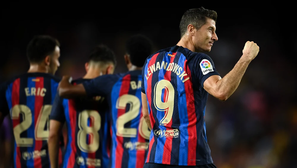 Robert Lewandowski celebra un gol en el Camp Nou