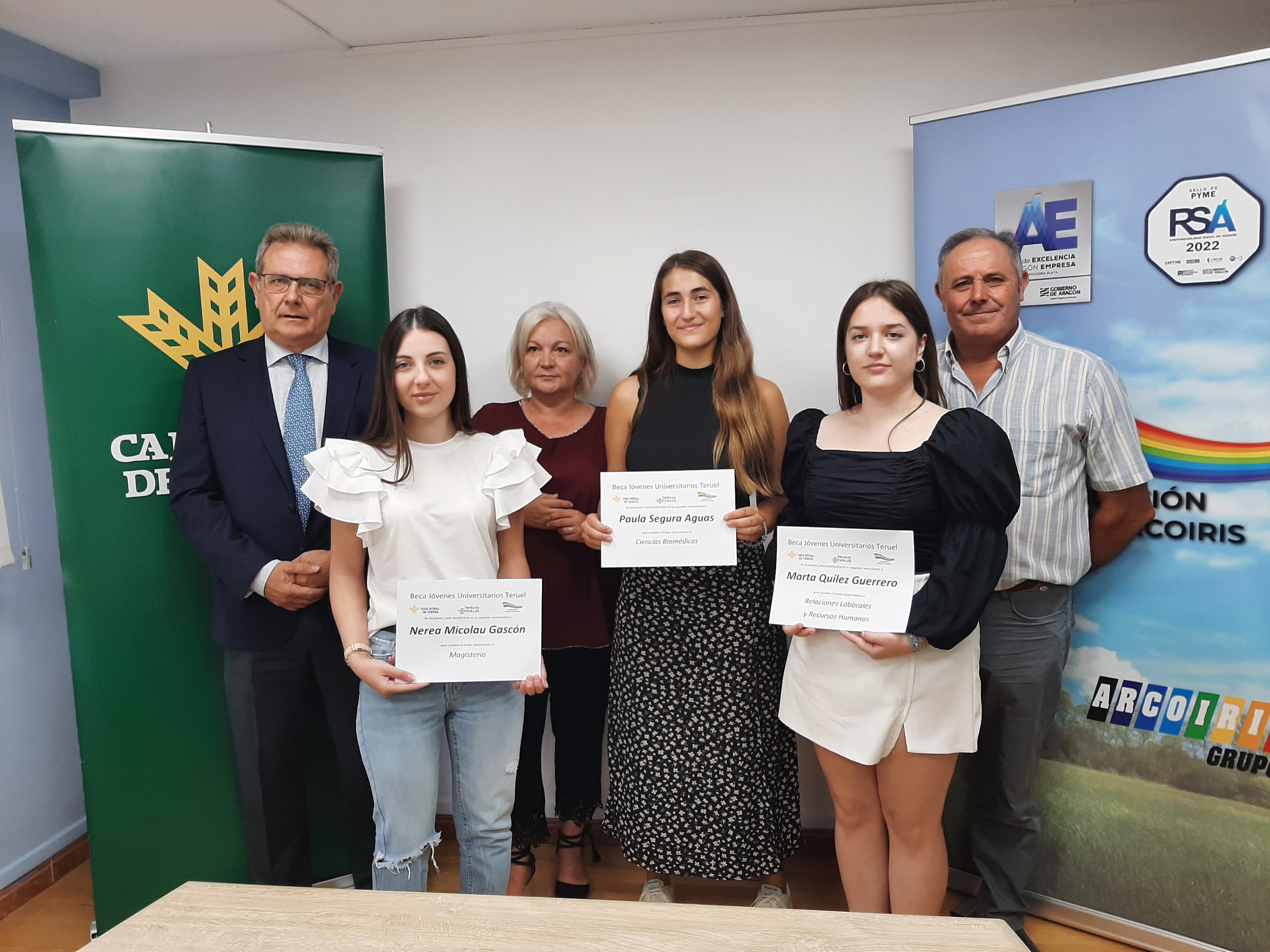 Tres bajoaragonesas becadas para ir a la universidad Tres bajoaragonesas becadas para ir a la universidad