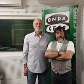 Manuel Cabezas en los estudios de Onda Cero Ourense Manuel Cabezas en los estudios de Onda Cero Ourense