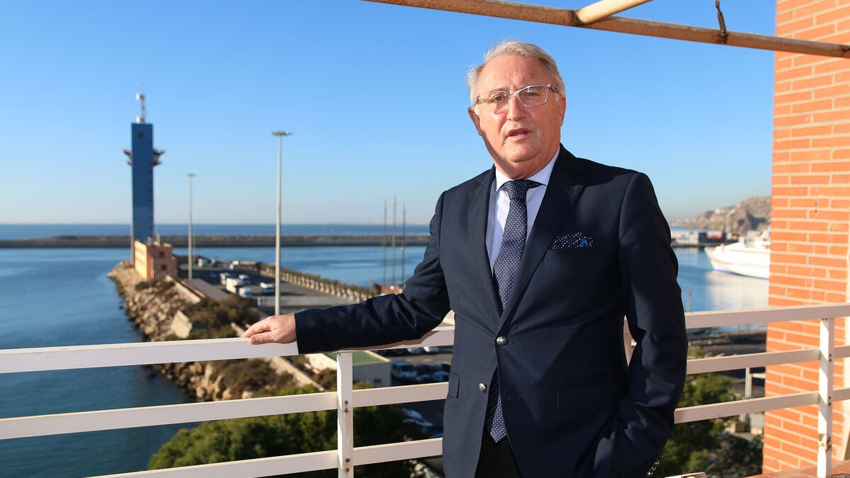 Jesús Caicedo: "Nos queda un mes y medio para terminar el Cable Inglés" Jesús Caicedo: "Nos queda un mes y medio para terminar el Cable Inglés"