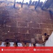 El impacto de un rayo destruye el techo y la primera planta de una vivienda en Malloirca
