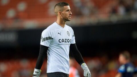 Jaume Domenech renueva su contrato con el Valencia CF