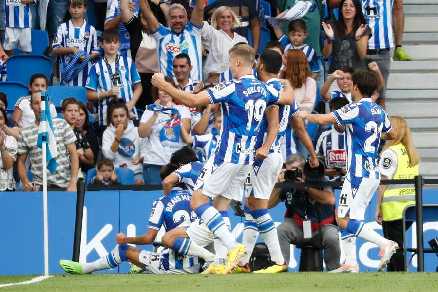 La Real Sociedad apunta a Europa y mete en problemas al Espanyol La Real Sociedad apunta a Europa y mete en problemas al Espanyol