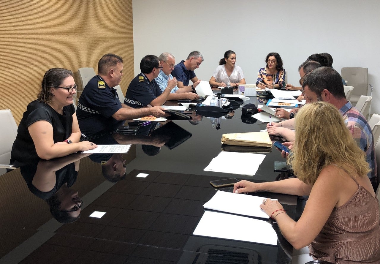 Un dispositivo de 214 servicios velará por la seguridad en las fiestas del Roser de Almassora Un dispositivo de 214 servicios velará por la seguridad en las fiestas del Roser de Almassora