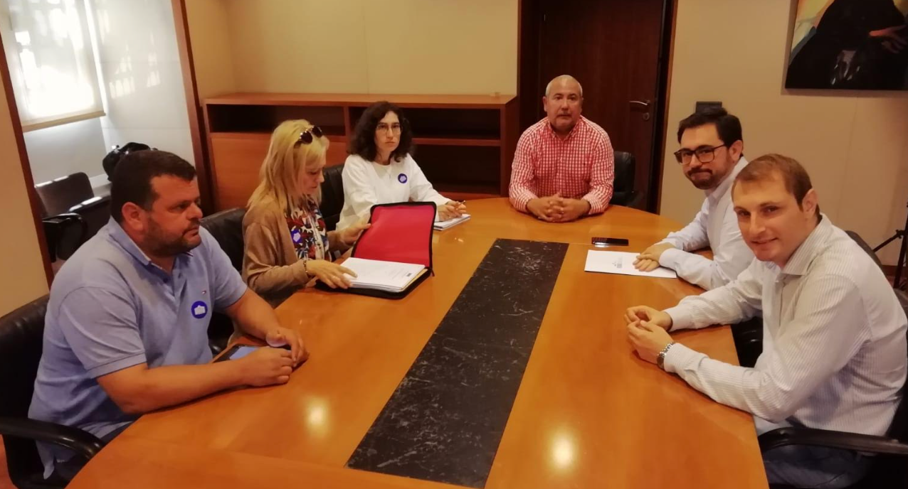 Adrián Pumares muestra la “preocupación” y “reservas” que le han trasladado los portavoces de la Federación de Cofradías de Pescadores por el proyecto de Ley de Calidad Ambiental Adrián Pumares muestra la “preocupación” y “reservas” que le han trasladado los portavoces de la Federación de Cofradías de Pescadores por el proyecto de Ley de Calidad Ambiental