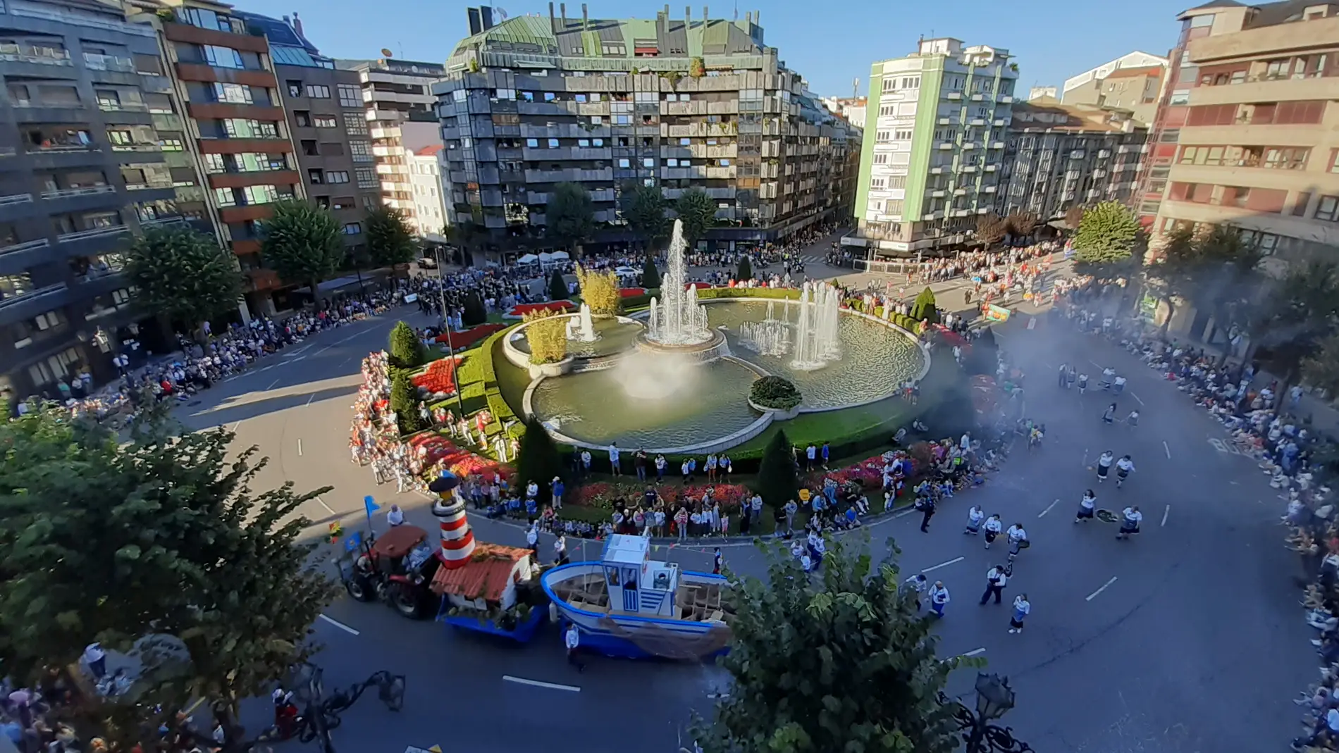 Más de 2.000 participantes del desfile del Día de América