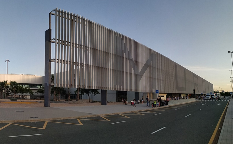 La Justicia tumba el recurso del ejecutivo autónomico contra Aeromur por el retraso en las obras del aeropuerto La Justicia tumba el recurso del ejecutivo autónomico contra Aeromur por el retraso en las obras del aeropuerto