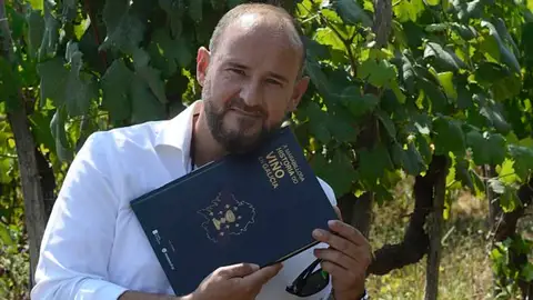 Luis Cougil Luis Cougil