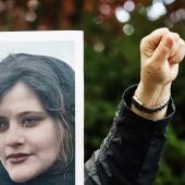 Las mujeres iraníes claman contra la obligación del uso del velo