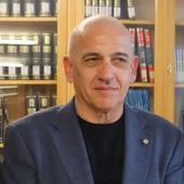 José Antonio Moya, nuevo director de la Seu Universitària José Antonio Moya, nuevo director de la Seu Universitària